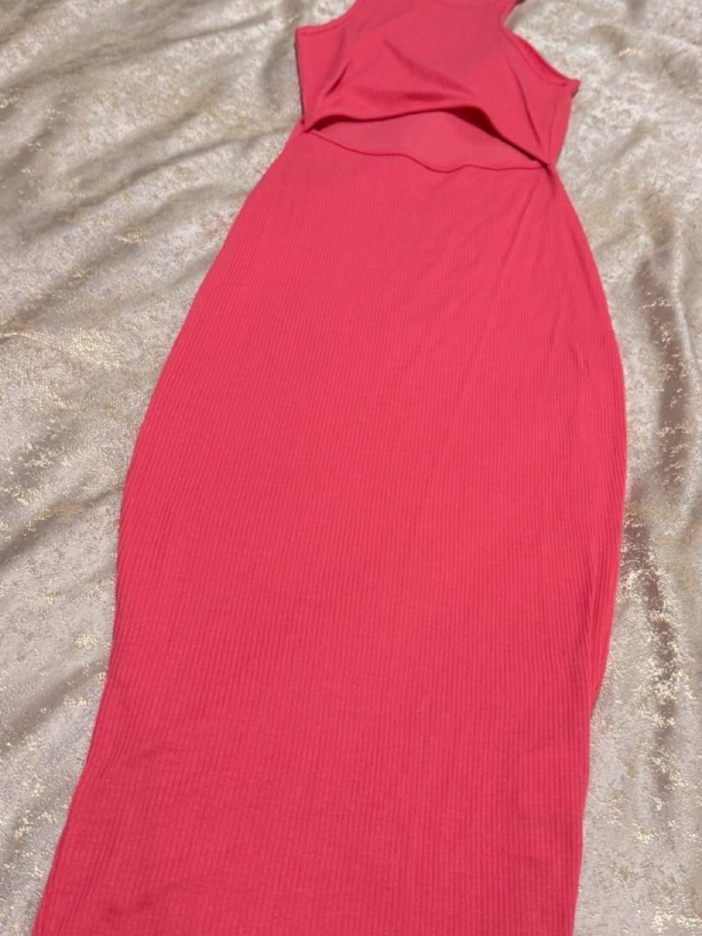 PrettyLittleThing Pink Cut-Out Midi Dress - Picture 3 of 4